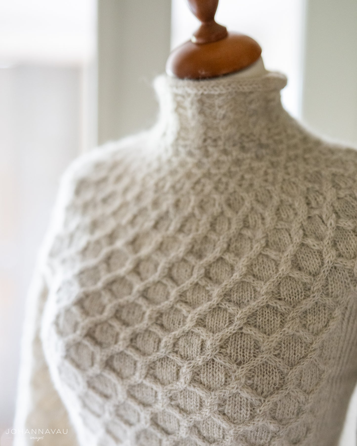 HOVI sweater